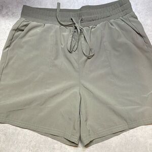 Rafaella comfort women’s light sage green elastic waist shorts. Size S
